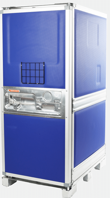 Thermocontainer on pallet for food logistics and transport of food with safe cold chain