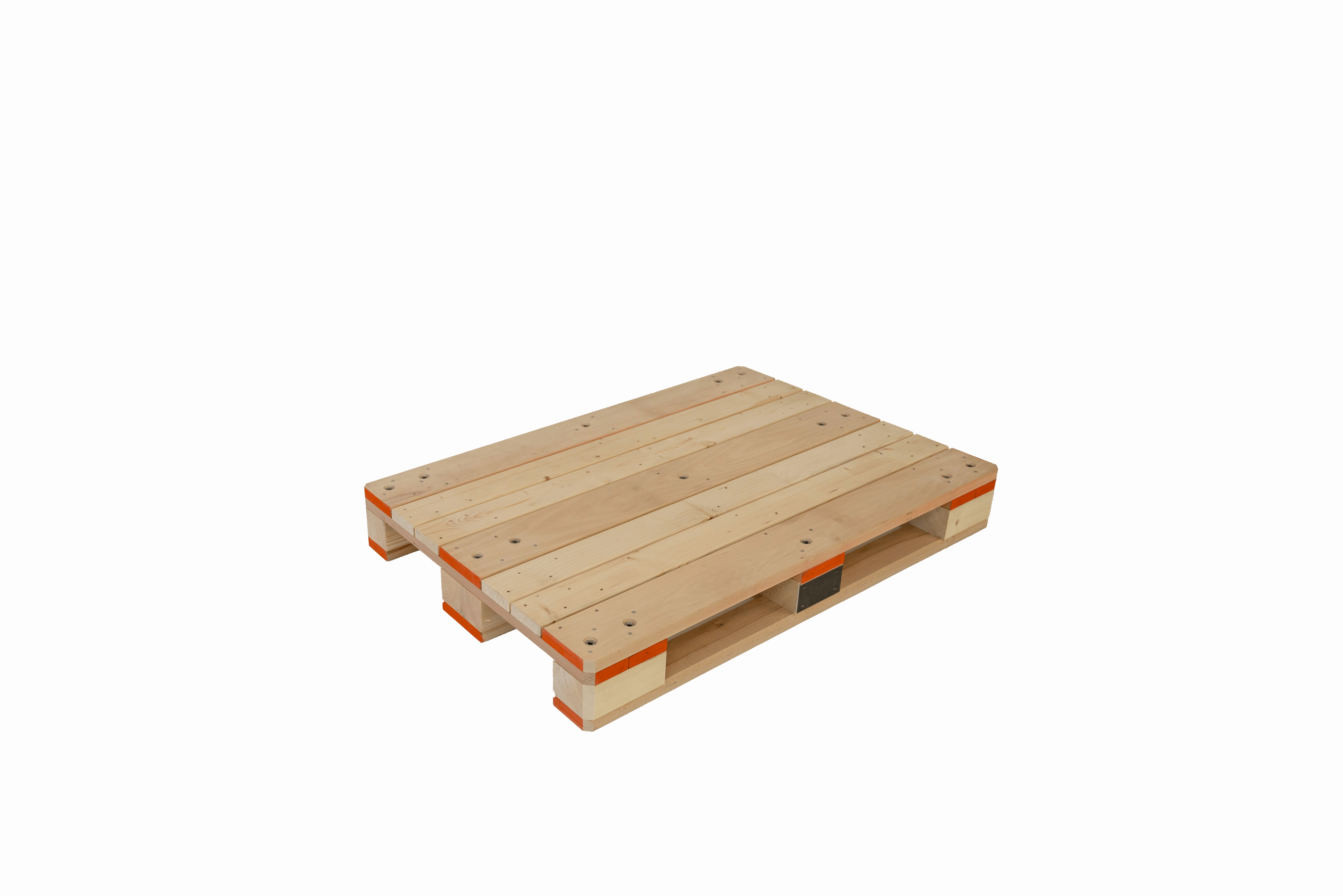 Durable heavy-duty pallets due to closed top surface